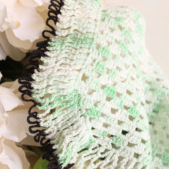 Vintage Crochet Doily in Green and White And Black,  Long Table Scarf, Woven - Picture 7 of 10